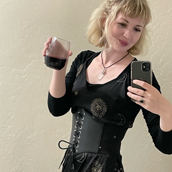 Meet your Posher, Em - Picture 16 of 16